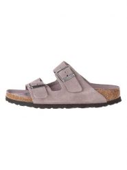 Birkenstock Skórzane klapki "Arizona" rozmiar: 36. Różowe klapki damskie Birkenstock, bez wzorów, z materiału, z otwartym noskiem, bez obcasa, bez zapięcia. Za 384.95 zł.