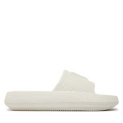 Klapki Guess. Białe klapki damskie Guess, z aplikacjami, bez obcasa, bez zapięcia. Za 152.99 zł.