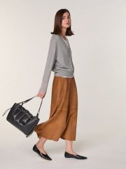 Rodier Wełniany sweter w kolorze szarym rozmiar: XL. Szare swetry klasyczne damskie Rodier, xl, z koronki, bez kołnierzyka. Za 317.99 zł.