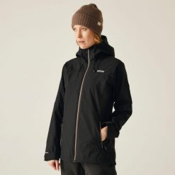 Kurtka damska 3 w 1 Wentwood. Czarne kurtki damskie Regatta, bez wzorów, z puchu, bez kaptura. W wyprzedaży za 499.99 zł.