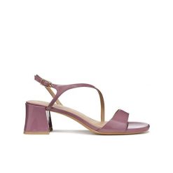 Damskie sandały na obcasie Geox New Eraklia 50 T01. Czerwone sandały damskie Converse, bez wzorów, z gumy, bez obcasa, na obcasie, bez zapięcia. Za 330.00 zł.