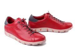 MANITU 840151-04 rot, półbuty damskie. Czerwone półbuty damskie Manitu, bez wzorów, ze skóry, bez obcasa, bez zapięcia. Za 297.41 zł.