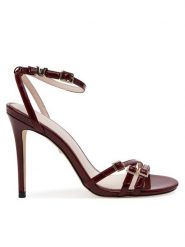 Marciano Guess Sandały 5GGZ27 7231A Bordowy. Czerwone sandały damskie Marciano Guess, z aplikacjami, ze skóry, bez obcasa, na szpilce, bez zapięcia. Za 570.00 zł.