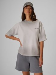4F T-shirt loose z nadrukiem damski - szary XS. Szare t-shirty damskie 4F, xs, bez wzorów, z bawełny, bez kołnierzyka. Za 79.99 zł.
