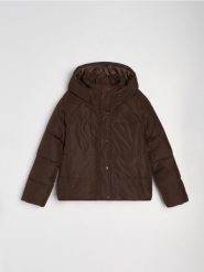 Pikowana kurtka puffer z kapturem - brązowy. Brązowe kurtki damskie Sinsay, l, bez wzorów, z kapturem. Za 99.99 zł.