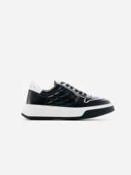 ALEXANDER SMITH Skórzane sneakersy w kolorze czarnym rozmiar: 39. Czarne obuwie sportowe damskie Alexander Smith, bez zapięcia. Za 368.96 zł.
