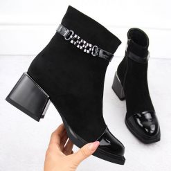 Botki damskie na ozdobnym obcasie czarne D&A S.Barski Premium Collection MR880-018. Czarne botki damskie S.BARSKI, ze skóry ekologicznej, eleganckie, bez obcasa, bez zapięcia. Za 165.00 zł.