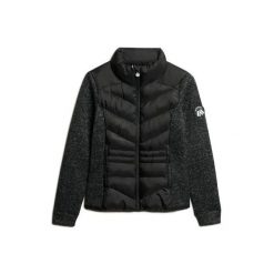Kurtka hybrydowa dzianinowa damska Superdry Storm. Czarne kurtki damskie Superdry, l, z aplikacjami, z dzianiny, bez kaptura. Za 432.75 zł.