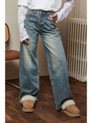 Joséfine Dżinsy "Flower" - Comfort fit - w kolorze błękitnym rozmiar: 36. Niebieskie jeansy damskie Joséfine, z podwyższonym stanem. Za 162.49 zł.