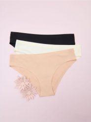 Majtki figi 3 pack - wielobarwny. Figi Sinsay, bez wzorów, z materiału. Za 25.99 zł.