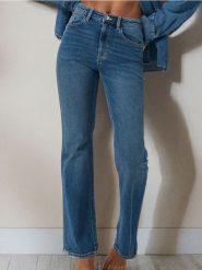 Jeansy FLARE - granatowy. Niebieskie jeansy damskie Sinsay. W wyprzedaży za 27.99 zł.