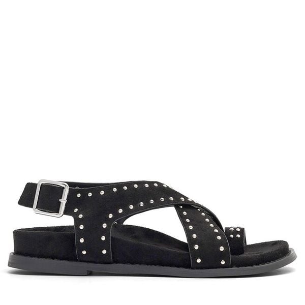 Sandały DeeZee. Czarne sandały damskie DeeZee, bez wzorów, bez obcasa, na płaskiej podeszwie, bez zapięcia. Za 139.99 zł.