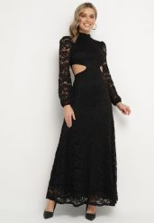 Czarna Rozkloszowana Sukienka Koktajlowa Ozdobiona Koronką z Odkrytymi Plecami Feliyana. Czarne sukienki damskie Born2be, z aplikacjami, z koronki, eleganckie, bez ramiączek. W wyprzedaży za 127.49 zł.