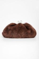 Torebka damska z długowłosej owczej skóry Ortensia WEEKEND MAX MARA. Torebki klasyczne damskie Weekend Max Mara, ze skóry, bez dodatków. Za 4,479.00 zł.