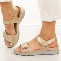 Złote sandały damskie Potocki 90372. Żółte sandały damskie POTOCKI, bez wzorów, z jeansu, bez obcasa, na płaskiej podeszwie, bez zapięcia. Za 139.00 zł.