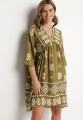 Ciemnozielona Wiskozowa Sukienka ze Wzorem Boho Frisana. Zielone sukienki damskie Born2be, bez wzorów, z materiału, boho, bez ramiączek. Za 89.99 zł.