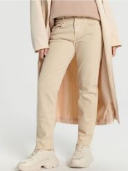 Jeansy straight high waist - kremowy. Białe jeansy damskie Sinsay, z podwyższonym stanem. Za 79.99 zł.