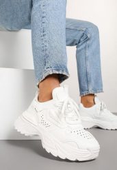 Białe Sneakersy na Grubej Podeszwie z Tłoczeniami Lilasea. Białe obuwie sportowe damskie Born2be, z jeansu, bez zapięcia. Za 99.99 zł.