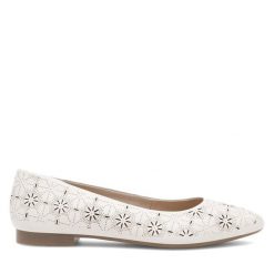 Baleriny Lasocki. Białe balerinki damskie Lasocki, bez wzorów. Za 169.99 zł.