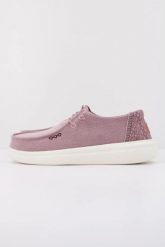 HEYDUDE Damskie Mokasyny Wendy Rise Chambray Grid. Czerwone mokasyny damskie Hey dude, z materiału, bez obcasa. Za 259.00 zł.