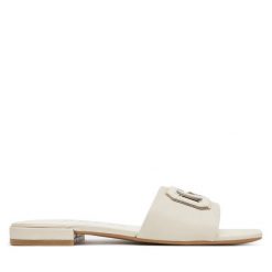 Klapki Guess. Klapki damskie Guess, z aplikacjami, bez obcasa, bez zapięcia. Za 319.99 zł.