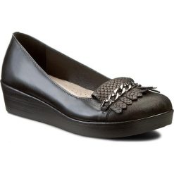 Półbuty LASOCKI - 1491-04 Czarny. Czarne czółenka damskie Lasocki, ze skóry, na koturnie. W wyprzedaży za 129.99 zł.