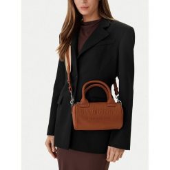 Torebka LOVE MOSCHINO. Brązowe torebki klasyczne damskie Love Moschino, bez dodatków. Za 869.99 zł.