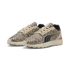Damskie sneakersy Softride Cosmic Animal Flair PUMA Toasted Almond Black Beige. Brązowe obuwie sportowe damskie Puma, bez zapięcia. W wyprzedaży za 189.00 zł.