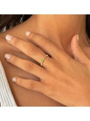 DIA DIAMONDS Pozłacany pierścionek z diamentami i perydotytem rozmiar: 54. Zielone pierścionki damskie DIA DIAMONDS, z diamentem, pozłacane. Za 241.56 zł.