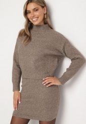Brązowy Golf z Domieszką Wełny o Pudełkowym Kroju Parirra. Brązowe golfy damskie Born2be, z aplikacjami, z jeansu, bez ramiączek. Za 139.99 zł.