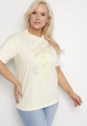 Jasnożółty T-shirt z Bawełny z Cyrkoniowym Nadrukiem Sovtebia. Żółte t-shirty damskie Born2be, xl, z aplikacjami, z bawełny, bez kołnierzyka. Za 44.99 zł.