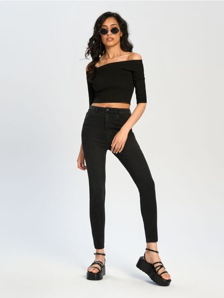 Jeansy skinny - czarny. Czarne jeansy damskie Sinsay, z podwyższonym stanem. Za 49.99 zł.