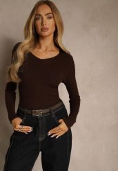 Brązowy Sweter o Klasycznym Fasonie w Drobne Prążki Vorida. Brązowe swetry klasyczne damskie Renee, s, z jeansu, bez kołnierzyka. Za 49.99 zł.