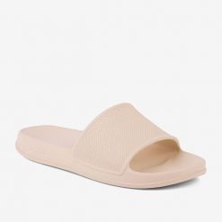 Klapki damskie Coqui. Brązowe klapki damskie Coqui, bez wzorów, bez obcasa, bez zapięcia. Za 132.99 zł.