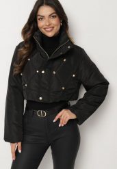 Czarna Pikowana Kurtka Puffer o Krótkim Kroju ze Stójką Zdobiona Napami Zinnavira. Czarne kurtki damskie Born2be, l, z aplikacjami, z jeansu, bez kaptura. Za 229.99 zł.