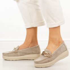 Beżowe skórzane mokasyny damskie Filippo Dp7652/26. Brązowe mokasyny damskie Filippo, na lato, z jeansu, bez obcasa. Za 239.00 zł.