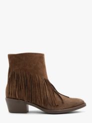 Brązowe botki z frędzlami ze skóry welurowej. Brązowe botki damskie Ryłko, ze skóry, boho, bez obcasa, bez zapięcia. Za 479.99 zł.