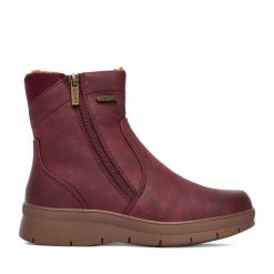 Botki Go Soft. Czerwone botki damskie GO SOFT, bez obcasa, na płaskiej podeszwie, bez zapięcia. Za 199.99 zł.