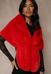 Czerwone Ponczo z Ozdobnym Futerkiem Cralinne. Czerwone swetry klasyczne damskie Renee, bez kołnierzyka. Za 99.99 zł.