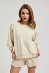 Gładka bluza z rękawami 3/4 beżowa. Brązowe bluzy damskie MOODO, l, bez wzorów, bez kaptura. W wyprzedaży za 44.99 zł.