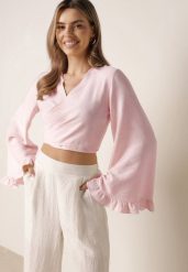 Różowa Wiskozowa Bluzka z Rozkloszowanymi Rękawami z Falbankami i Wiązaniem Basoclus. Czerwone bluzki damskie Born2be, bez wzorów, z jeansu, eleganckie, bez kołnierzyka, bez ramiączek. Za 89.99 zł.