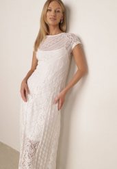 Biała Koktajlowa Koronkowa Sukienka Rozkloszowana Talonissa. Białe sukienki damskie Born2be, z aplikacjami, z koronki, klasyczne, bez ramiączek. Za 229.99 zł.
