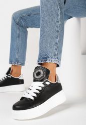 Czarne Sneakersy z Szerokim Językiem Ozdobionym Naszywką z Cyrkoniami Cirenla. Czarne obuwie sportowe damskie Born2be, z materiału, bez zapięcia. Za 139.99 zł.