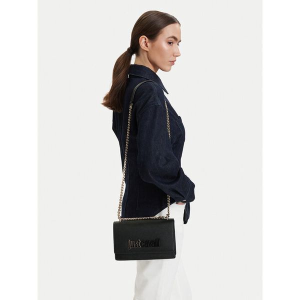 Torebka Just Cavalli. Czarne torebki wieczorowe damskie Just Cavalli, bez wzorów, bez dodatków. Za 454.99 zł.