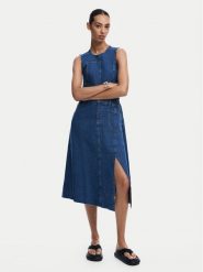 Desigual Sukienka jeansowa Nueva 24WWVD01 Niebieski Regular Fit. Niebieskie sukienki damskie Desigual, bez wzorów, z bawełny, bez ramiączek. Za 339.99 zł.