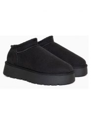 ISLAND BOOT Botki "Floella" w kolorze czarnym rozmiar: 41. Czarne botki damskie Island Boot, z materiału, bez obcasa, na platformie, bez zapięcia. Za 165.99 zł.