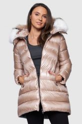 HETREGO Beżowa długa kurtka puchowa Hygiea z lisem. Brązowe kurtki damskie HETREGO, s, bez wzorów, z nylonu, bez kaptura. W wyprzedaży za 1,399.99 zł.