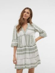 Vero Moda Sukienka w kolorze biało-zielonym rozmiar: L. Białe sukienki damskie Vero Moda, bez wzorów, z bawełny, bez ramiączek. Za 158.84 zł.