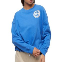 LEE DRAWCORD DAMSKA BLUZA LOGO NADRUK CREW CITY BLUE L52CJA32 112112089. Niebieskie bluzy damskie Lee, l, bez wzorów, bez kaptura. Za 119.99 zł.