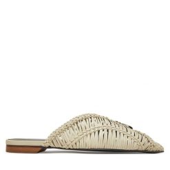 Klapki Patrizia Pepe. Brązowe klapki damskie Patrizia Pepe, bez wzorów, bez obcasa, bez zapięcia. Za 919.99 zł.